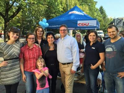 Beim gro�en Stra�enfest 