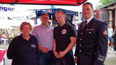 Zu Gast beim Tag der Offenen T�r bei der FF Tegelort. 