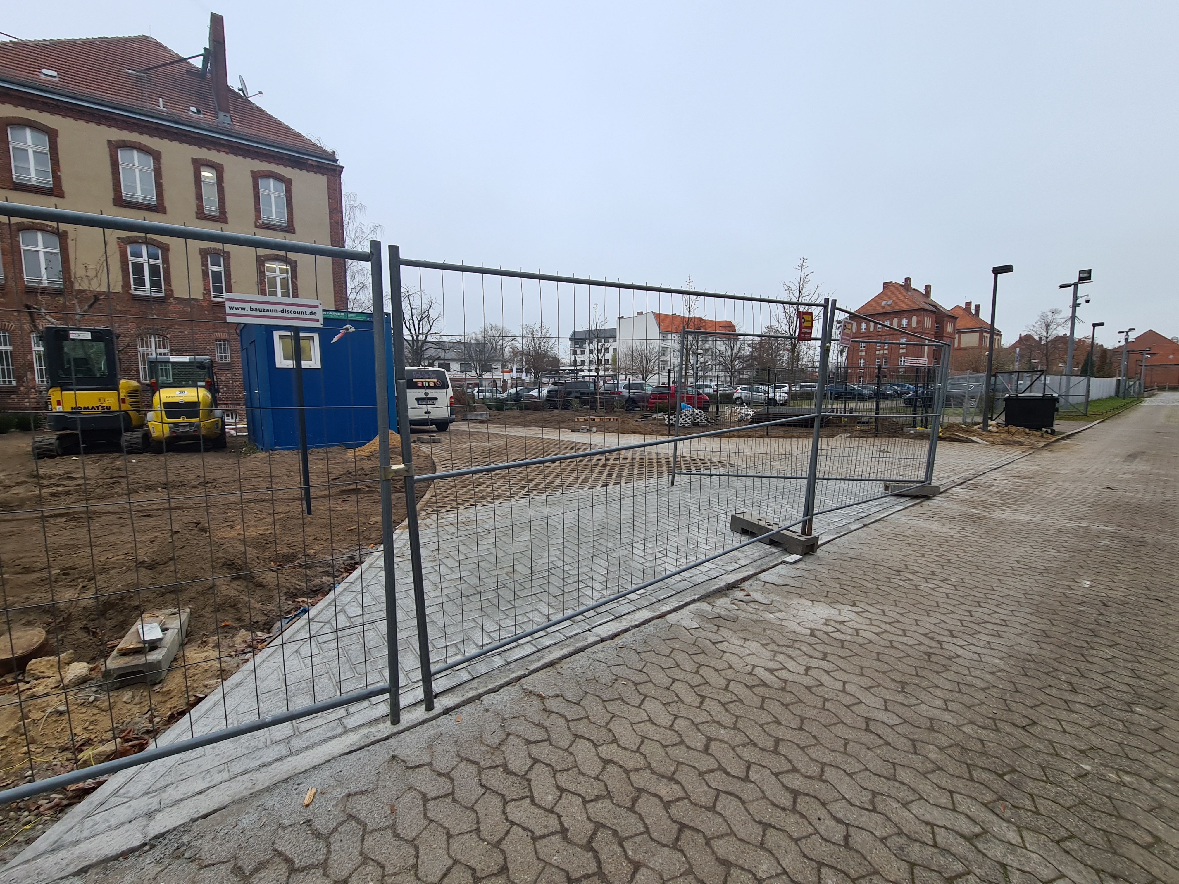 Die Bauttigkeiten an der JVA Tegel haben bereits begonnen.
