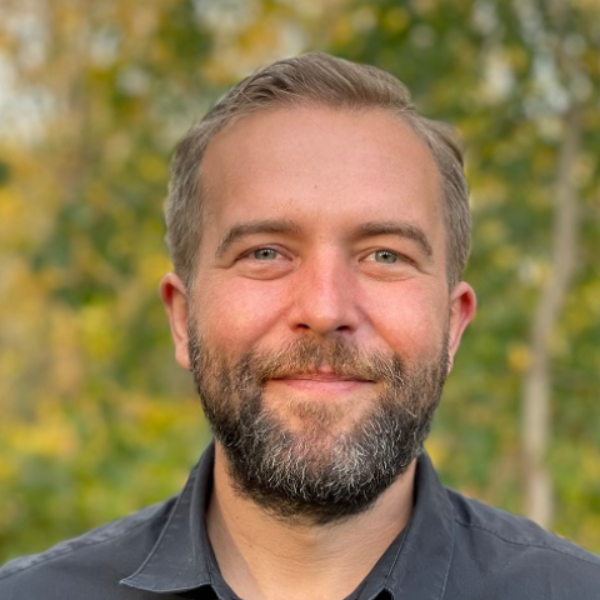  Daniel Schler